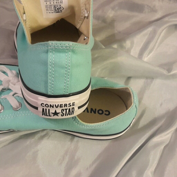 Women's converse size 10 new no box - Picture 2 of 2